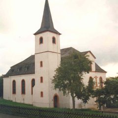 Pfarrkirche Ordorf mit Glockenturm
