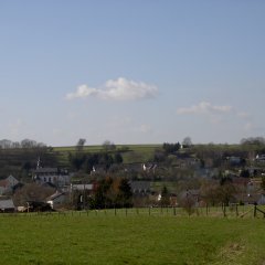 Blick auf Ordorf mit Pfarrkirche 