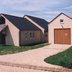 Dorfgemeinschaftshaus mit angrenzendem Feuerwehrgerätehaus