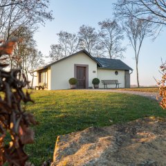 alleinstehende Fatimakapelle in schlichter Bauweise aus den 1950er Jahren