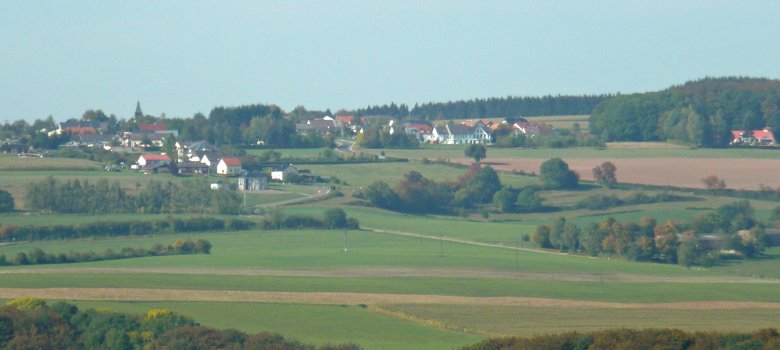 Fernblick auf die Höhen des Ortsteils Koosbüsch